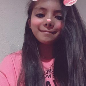 Meet your Posher, Mia